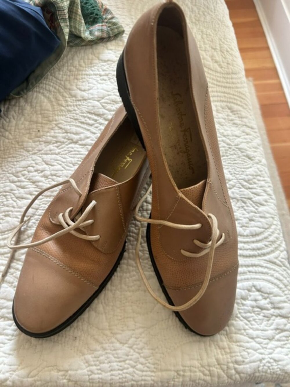 Vintage Ferragamo Woman's Lace Up Wing Tip Shoes/TanOxford Shoes